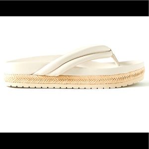 BRAND NEW - VINCE Forest Jute-Trimmed Leather Platform Flip Flops - Size 9